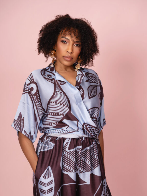 BLOUSE